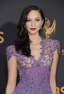 52043358_hqcelebcorner-40.jpg