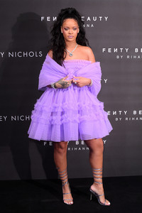 52092822_rihanna-20.jpg