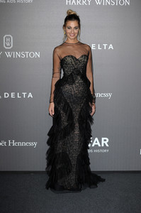 52284540_hqcelebcorner-20.jpg