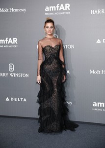 52284934_hqcelebcorner-57.jpg