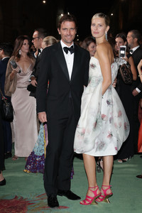 52513471_hqcelebcorner-21.jpg