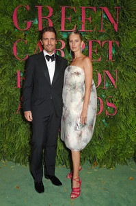 52513759_hqcelebcorner-28.jpg