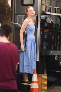 52557919_elle-fanning-adds-1.jpg
