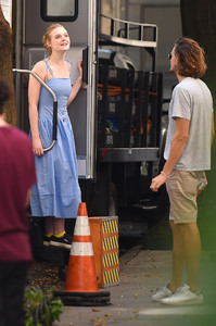 52557926_elle-fanning-adds-3.jpg