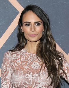 52593896_picturepub_jordana-14.jpg