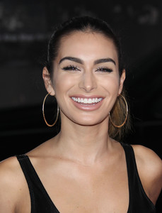 52749198_picturepub-ashley-iaconetti-024.jpg