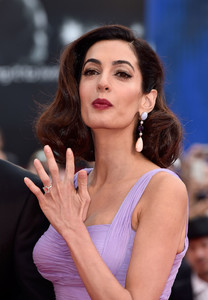 Amal+Clooney+Suburbicon+Premiere+74th+Venice+hRMu1YdeQlSx.jpg