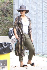   jessicaa030917BZNImage13.jpg