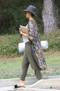   jessicaa030917BZNImage19.jpg