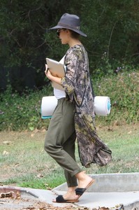   jessicaa030917BZNImage20.jpg