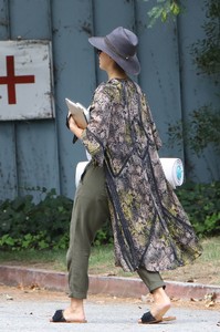   jessicaa030917BZNImage22.jpg