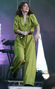  lorde040917BZNImage103.jpg