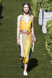 McKenna Hellam at Tory Burch Spring 2018 RTW NYC 1.jpg