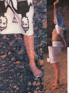 59b3a5b012dc3_AnnetteKarlssonVogueAustraliaJanuary1985MagneticCentreMichelComte11.thumb.jpg.76915f06cccb3dd9d6f55b3a7456323a.jpg