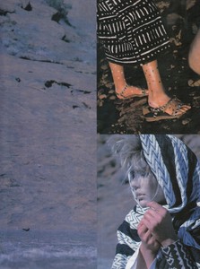 59b3a5ba75936_AnnetteKarlssonVogueAustraliaJanuary1985MagneticCentreMichelComte19.thumb.jpg.d01a91942b22e4f52fafe2b15dbee63f.jpg