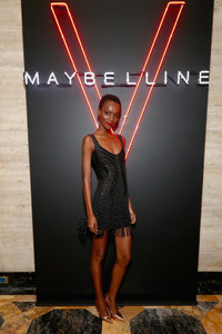 Herieth+Paul+Evening+Maybelline+Mansion+Presented+DYGEKJEHlxXx.jpg