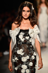 59ba74472afbc_MarchesaRunwaySeptember2017NewYorkFashionWIsQdPA6mG6x.thumb.jpg.b7f237421ae643528858b31d1c8e7c7c.jpg