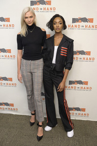 Jourdan+Dunn+Hand+Hand+Benefit+Hurricane+Relief+eWVYAqmYO6Ex.jpg