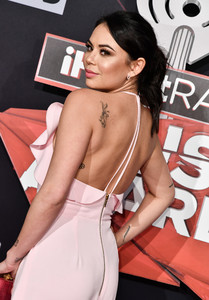 PicturePub_Janel (3).jpg