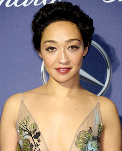 59c07eb38c5e2_MCFan_for_CelebloungeHQCelebCorner03-01-201707-06RuthNegga_05.thumb.jpg.5b466757fda2ad8308e76b36a9a31ec1.jpg