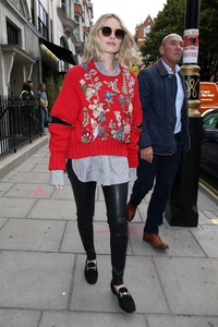    mrobbie210917BZNimage116.jpg