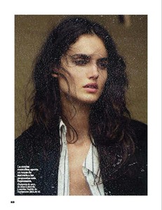 Vogue - Octubre 2017_Page_212.jpg