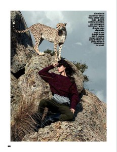 Vogue - Octubre 2017_Page_220.jpg