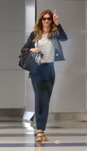      giseleb210917BZNimage103.jpg