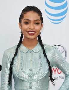 PicturePub Yara Shahidi 009.jpg