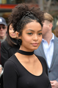 PicturePub Yara Shahidi 002.jpg