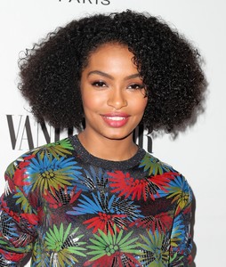 PicturePub Yara Shahidi 001 (1).jpg