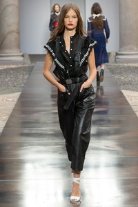 Faretta at Philosophy di Lorenzo Serafini Spring 2018 RTW MFW 1.jpg