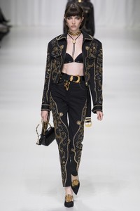 Grace Hartzel at Versace Spring 2018 RTW MFE 1.jpg