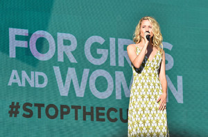 59c77059e8f5a_Dianna_Agron_Global_Citizen_Festival(6).thumb.jpg.c501db1fccafca1006167791feb6bed4.jpg