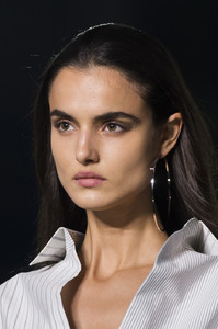 Salvatore+Ferragamo+Spring+2018+Details+aYVqXFz8D_Xx.jpg