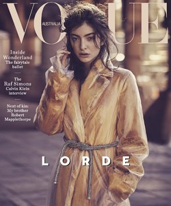      lorde240917BZNimage1.jpg