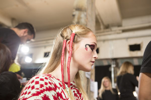 59c8224f11410_FashionEastSpring2018BackstageXx6Rnt_tEDCx.thumb.jpg.affe120a735cfd1bf9b57e448e0b9f7c.jpg
