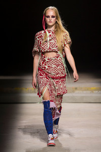 59c8225316fee_FashionEastSpring2018jD52Xk4R0HCx.thumb.jpg.6eeb5cb7794b4137ac326fd6ca35ad91.jpg