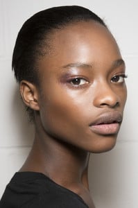 59c8327f5741f_TopshopFall2017BackstageR0a15MnYzgpx.thumb.jpg.2b7ef480a2a5c6a3f9dd5512c8b058dd.jpg