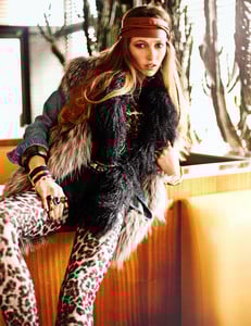 59cd6c18858c6_GabrielleLussierclindoeil.thumb.jpg.73e8eba697573c306346e86d17a17c94.jpg
