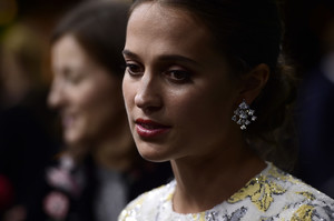 59cec18b9ee4f_AliciaVikanderEuphoriaPremiere13thZurichpepmpoRNhdLx.thumb.jpg.3893788c6cce3414baf62320e761983e.jpg