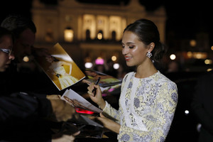 59cec5b4e7c5c_AliciaVikanderEuphoriaPremiere13thZurichneFxx4eHH9ux.thumb.jpg.d74d6c2976f03f4f4fd6453cf2c4b182.jpg