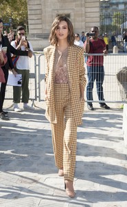    emilyr300917BZNimage107.jpg