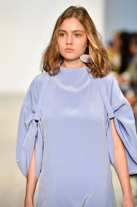 Bianca_Spender_mbfashionweek_2_683126988.jpg