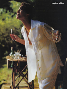 Christy_Turlington_US_Vogue_May_1990_04.thumb.jpg.aa6b3371c785ab2a01d4e8fbcf1a3c25.jpg