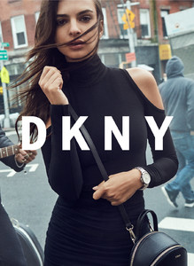 DKNY-fall-2017-ad-campaign-the-impression-05.thumb.jpg.fa693d08d8651629aa3e13f0942d5008.jpg