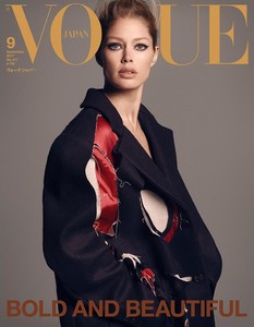 Doutzen-Kroes-Vogue-Japan-September-2017-Cover.thumb.jpg.72aad438eb1867abd8b38b60524b5f56.jpg