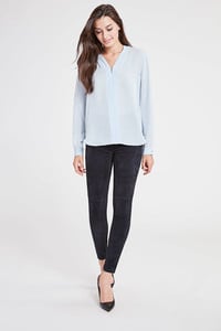 E810N527_HESTER_BLOUSE_NIMBUS_RA_1.jpg