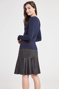 E85Y1507_VANNA_KNIT_NAVY_RA_3.jpg