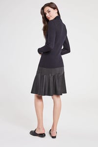 E86X7507_CHATHAM_RIB_SWEATER_NAVY_RA_4.jpg